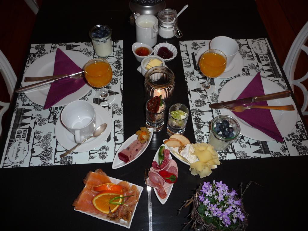Alte Apotheke Bed & Breakfast Karlsbad Dış mekan fotoğraf