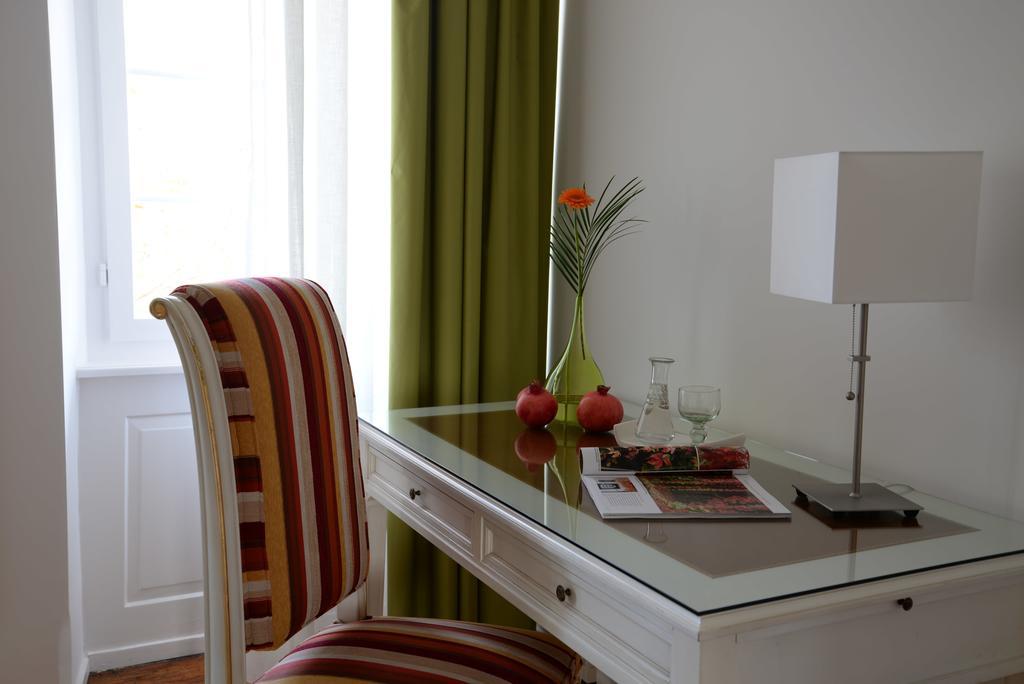 Alte Apotheke Bed & Breakfast Karlsbad Oda fotoğraf